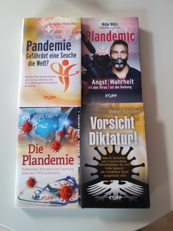 4 Bücher Pandemie, Diktatur